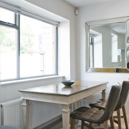 The Edge Suite - Hiphipstay Dublin Buitenkant foto