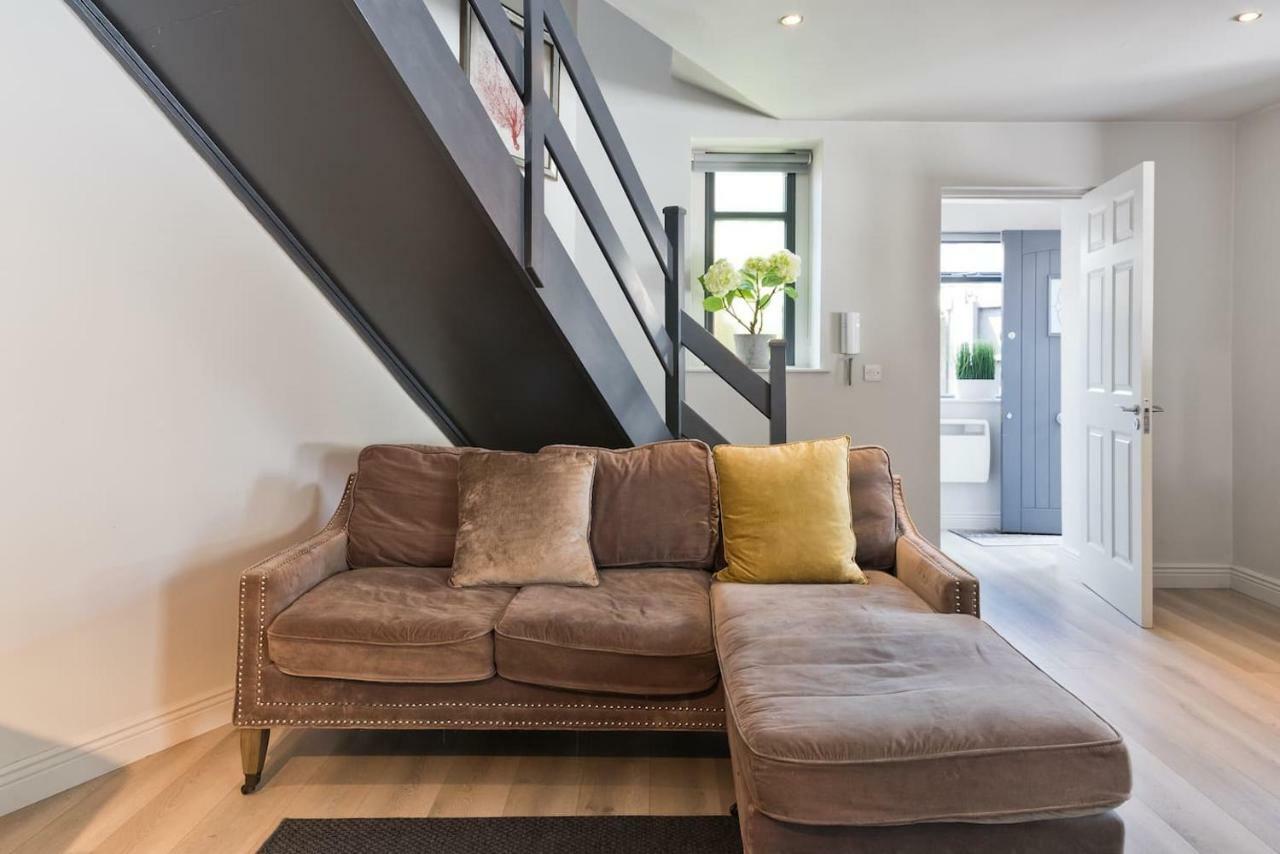 The Edge Suite - Hiphipstay Dublin Buitenkant foto